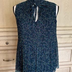 NWT Max Studio Accordion Pleat Top